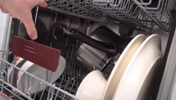 Keep your dishwasher smelling fresh