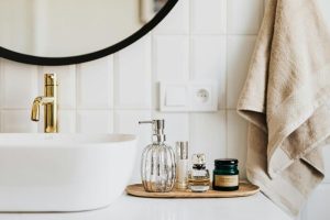 helpful tips for creating a bathroom oasis at home